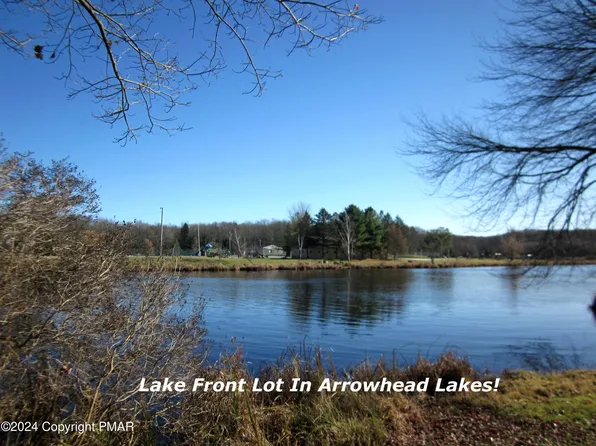 Lake Shore Dr #43, Pocono Lake, PA 18347