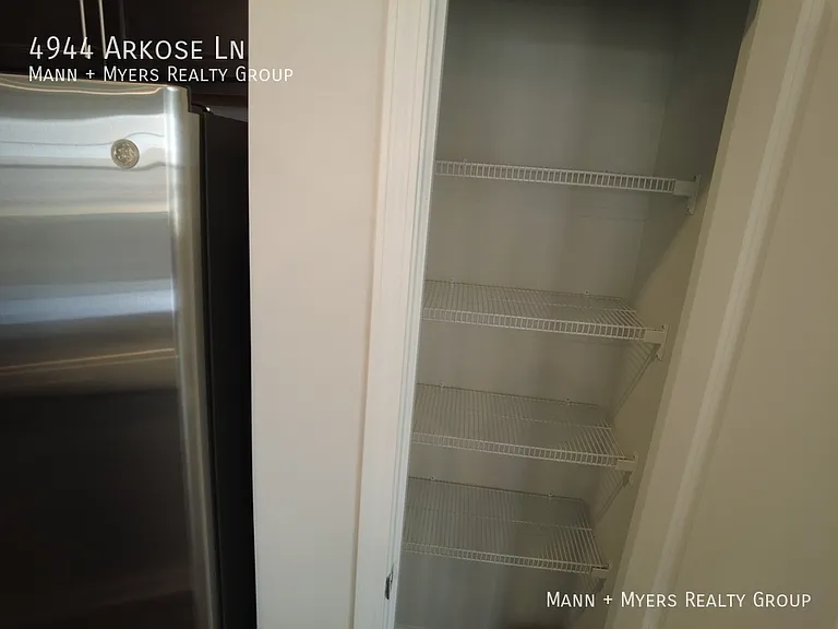 4944 Arkose Dr — Photo 11