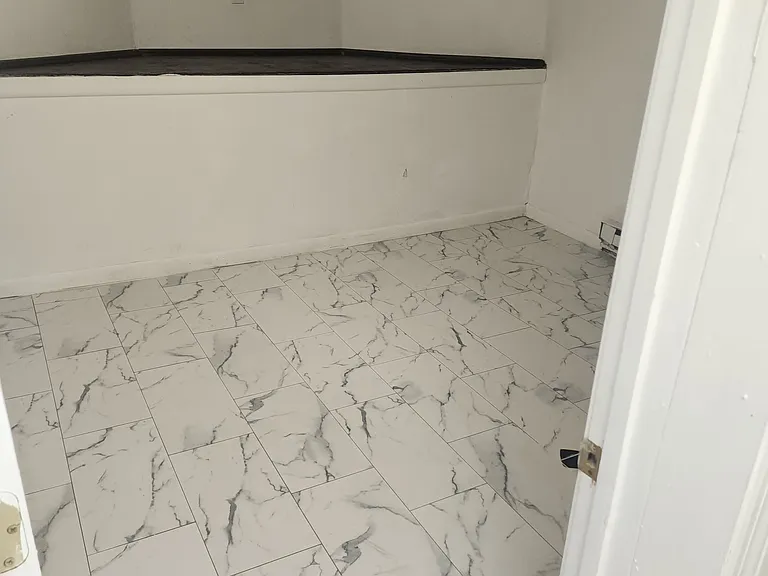 836 Atwells Ave #BASEMENT — Photo 10