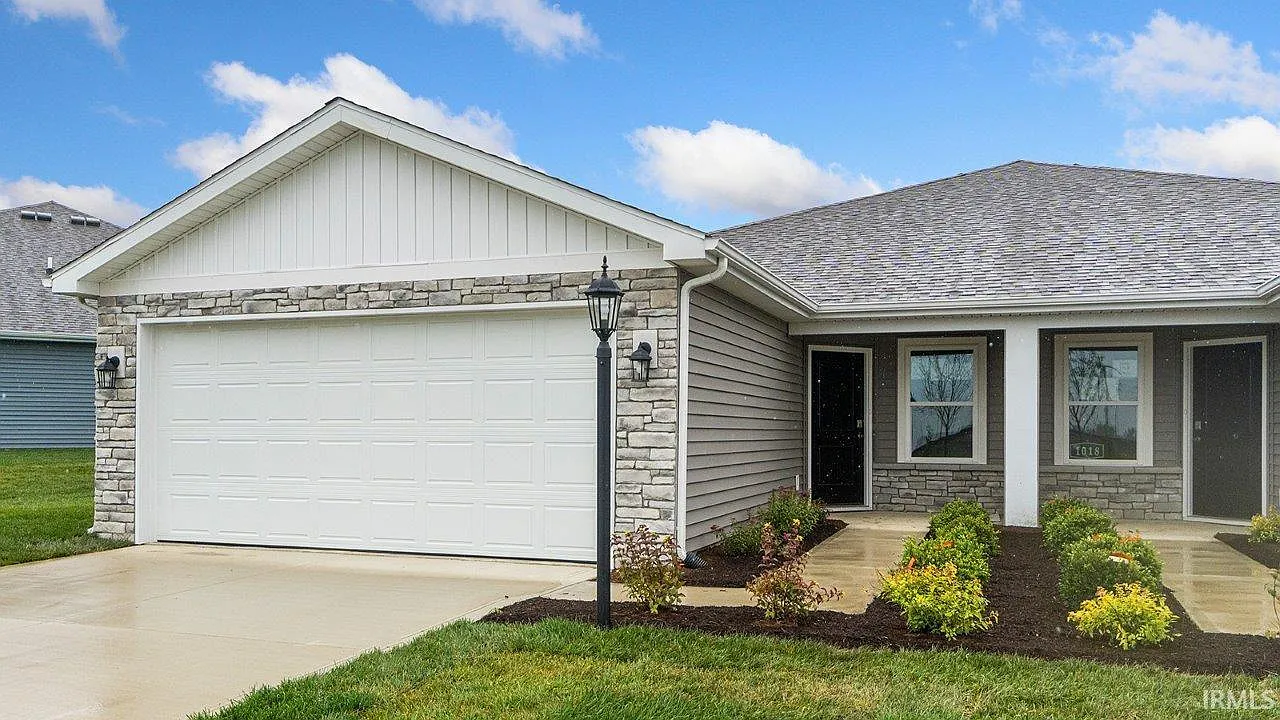 1030 Butler Lake Ct photo 1