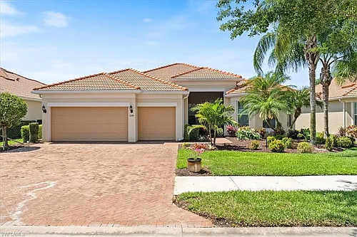6140 Victory Dr Photo 1