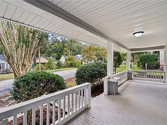 3rd image of 1938 Linwood Ave