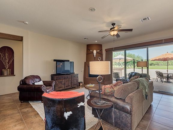 5th image of 76 Palmas Ct