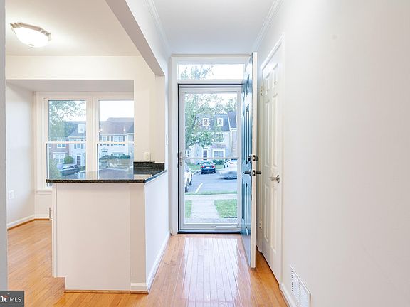 5th image of 13958 Lightburn Ln