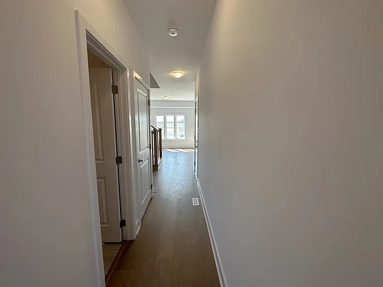 49 Gateway Dr — Photo 4
