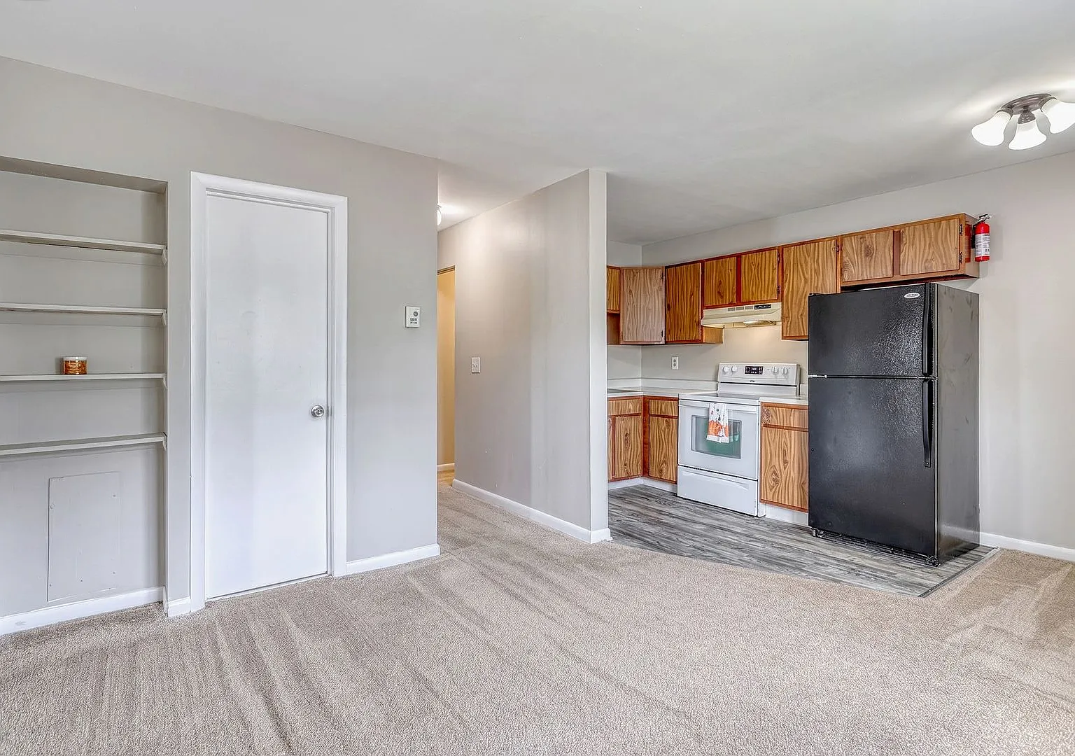 7 Adams St — Photo 1