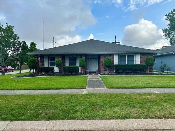 1901 Carol Sue Ave, Gretna, LA 70056