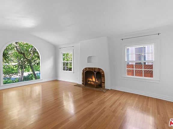 4th image of 1531 Livonia Ave