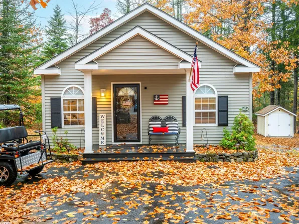 1094 Club Sebago Way, Casco, ME 04015