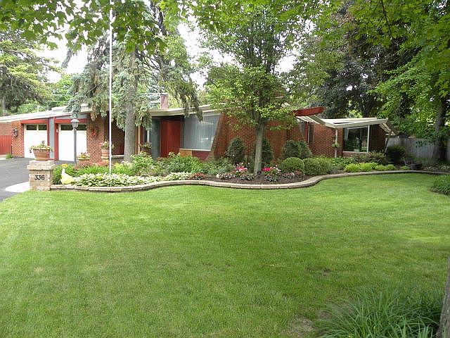 1st image of 336 S Edgelawn Dr