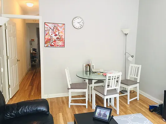 Rented by Manhattan Flats | media 9