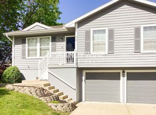 612 Younger St, Kearney, MO 64060
