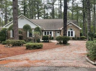 5 Woodway Ln, Pinehurst, NC 28374