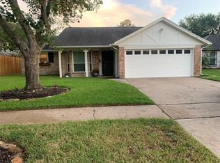 6215 Rena St, Houston, TX 77092