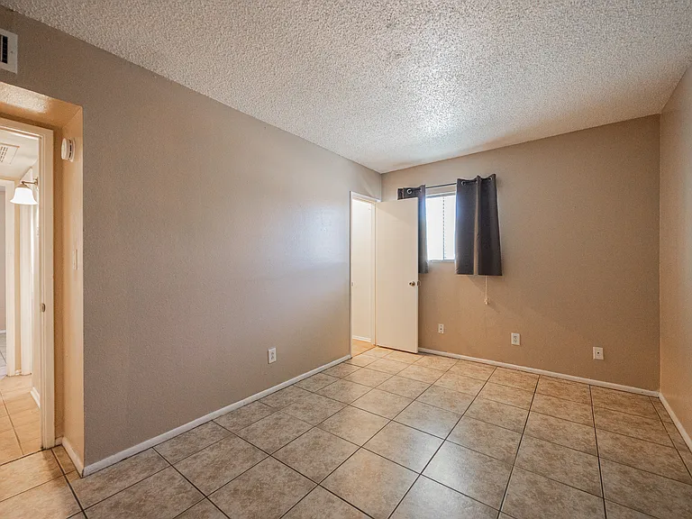 720 S Dobson Rd #10 — Photo 18