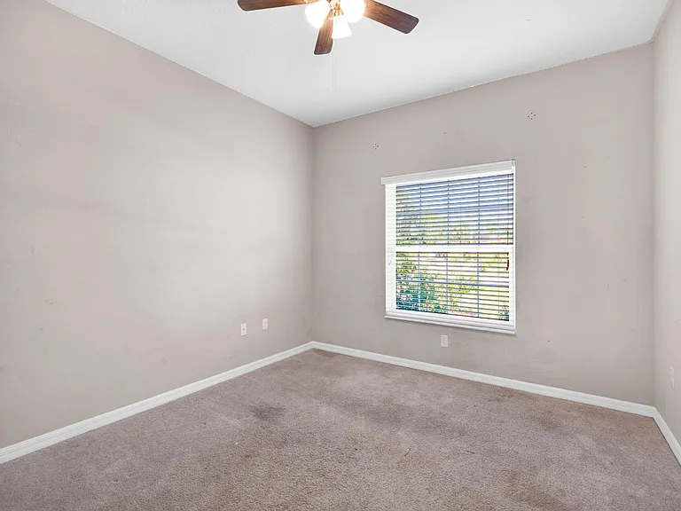 18 Preston Ln — Photo 17
