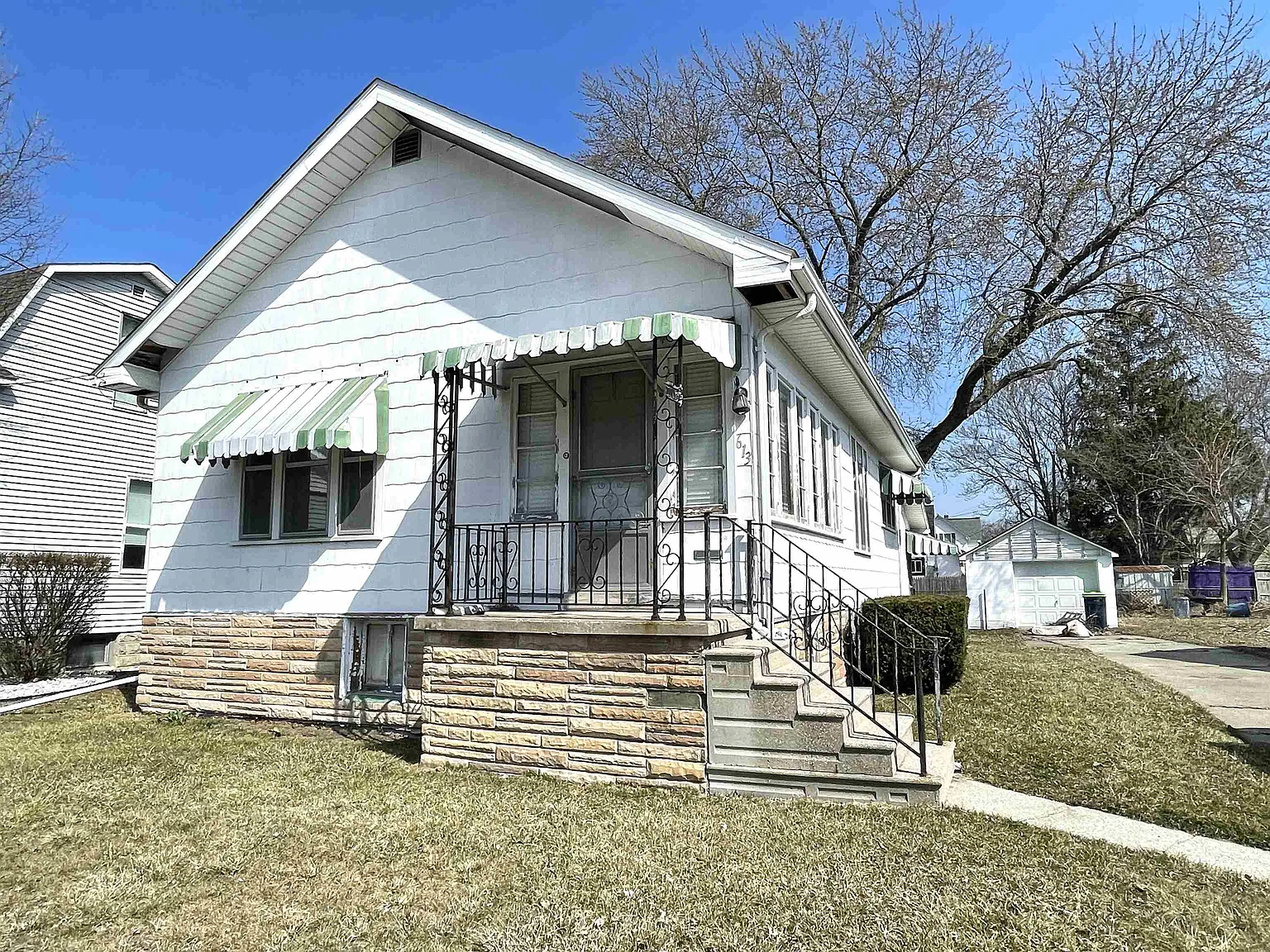 613 S Wenona Ave photo 1