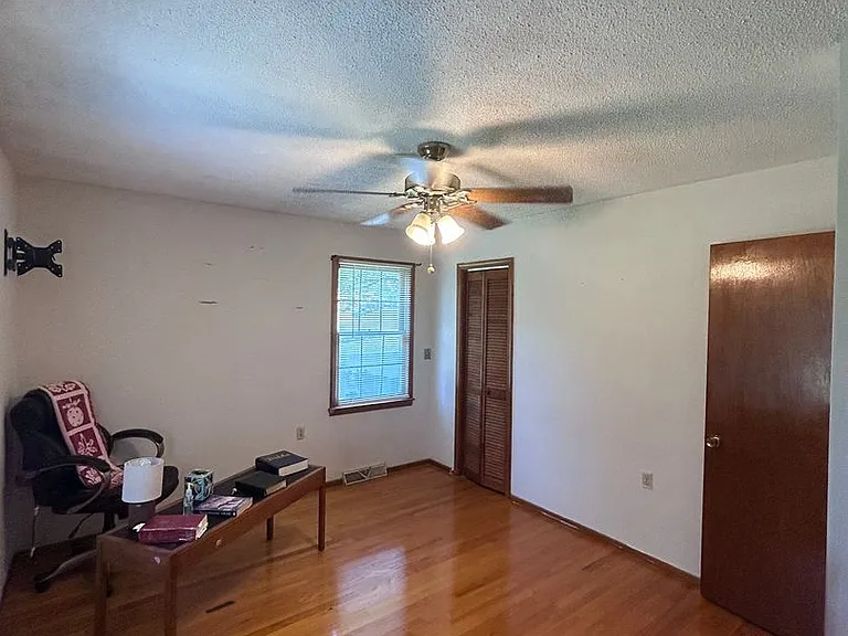 1706 Danenhower Rd — Photo 18