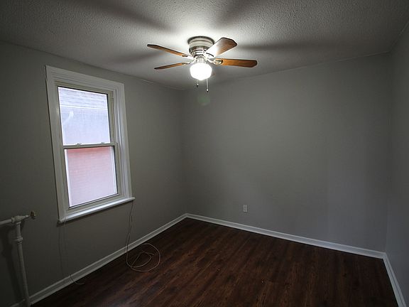 3rd image of 69 Daly Ave #1017453