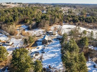 470 High St, Dunstable, MA 01827