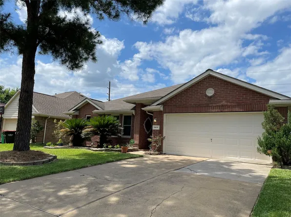 19631 Amistad Dr, Tomball, TX 77375