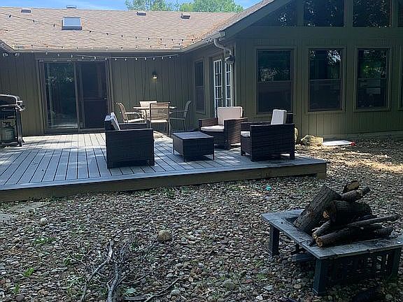 2nd image of 9502 Pebble Brook Ln