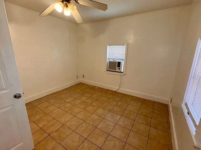 2330 S Ferncreek Ave #C — Photo 6