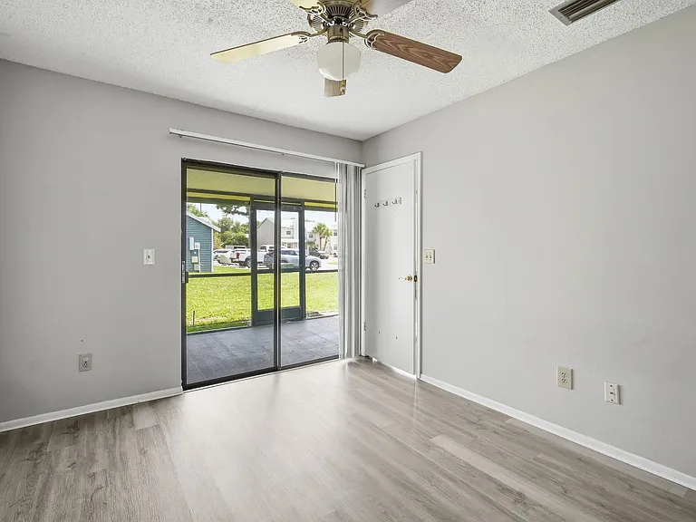 5401 Britwell Ct — Photo 19