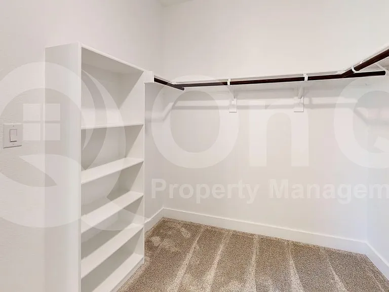 1908 Briar Hill Dr — Photo 9