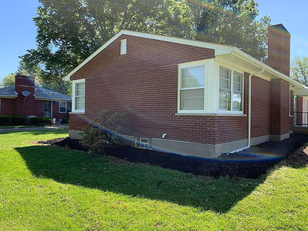 10003 Bentford Dr photo 1