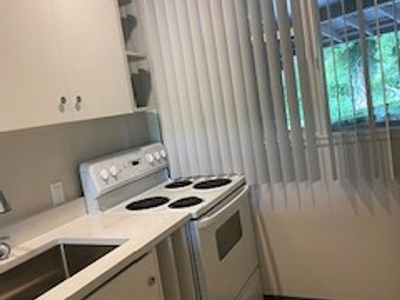 5th image of 12413 Bridgeport Way SW #3