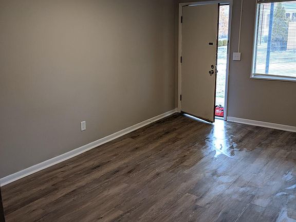 5th image of 1136 Highland St APT B