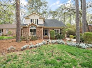 102 Kettering Ln, Cary, NC 27511