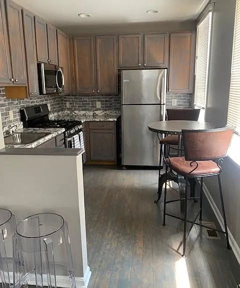 701 N Madeira St — Photo 2