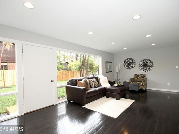 4th image of 4179 Elizabeth Ln