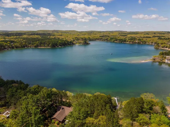 W13345 Czech Drive, Coloma, WI 54930