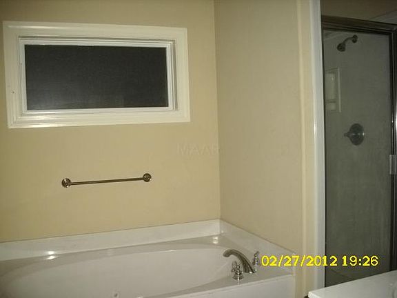 5th image of 3272 Champion Hills Dr