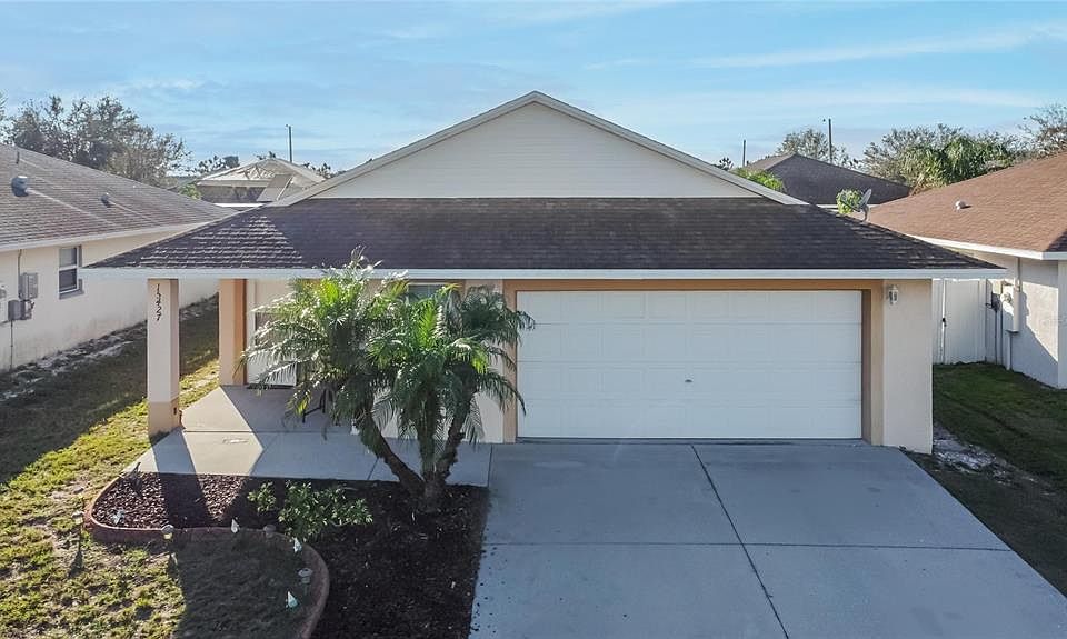 1st image of 15427 Bama Breeze Pl