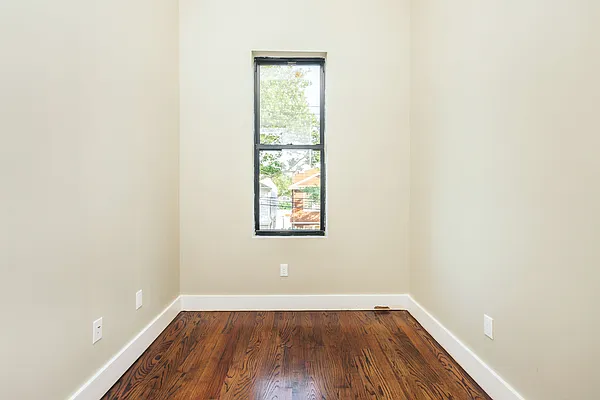 Rented by Nooklyn NYC LLC | media 14