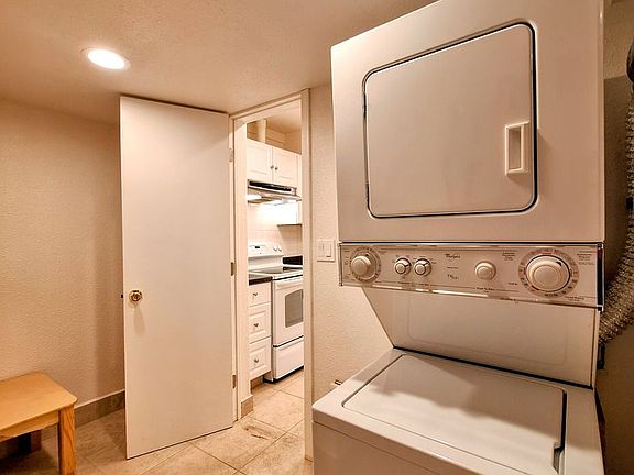 3rd image of 15975 Cerro Vista Dr