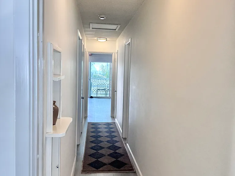 6606 Vista Del Mar Ave — Photo 10