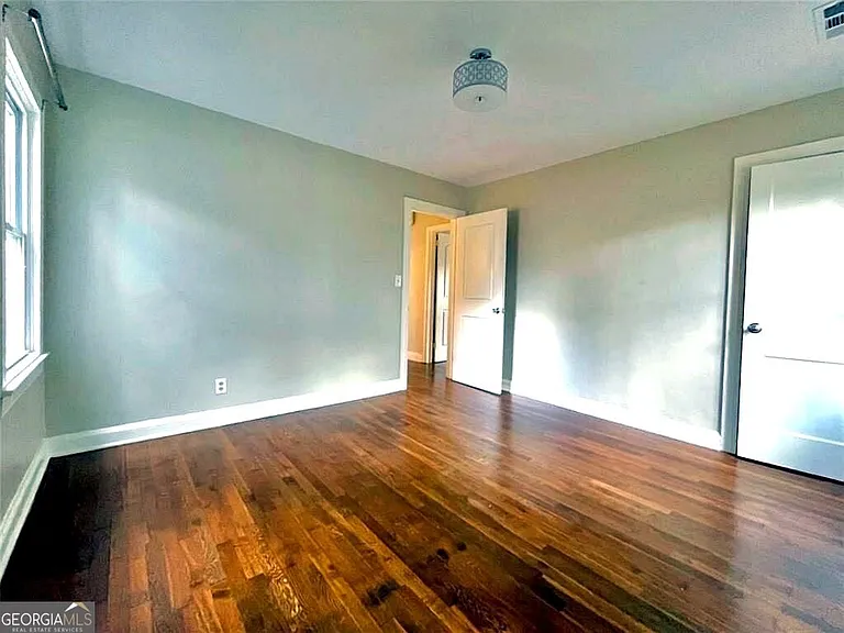1449 Lynford Dr SW — Photo 11