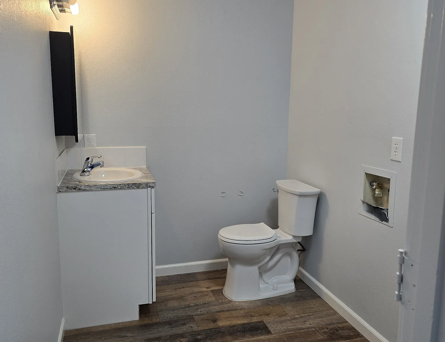 2 bed, 1.5 bath, 1000 sqft, $2,200 — Photo 4