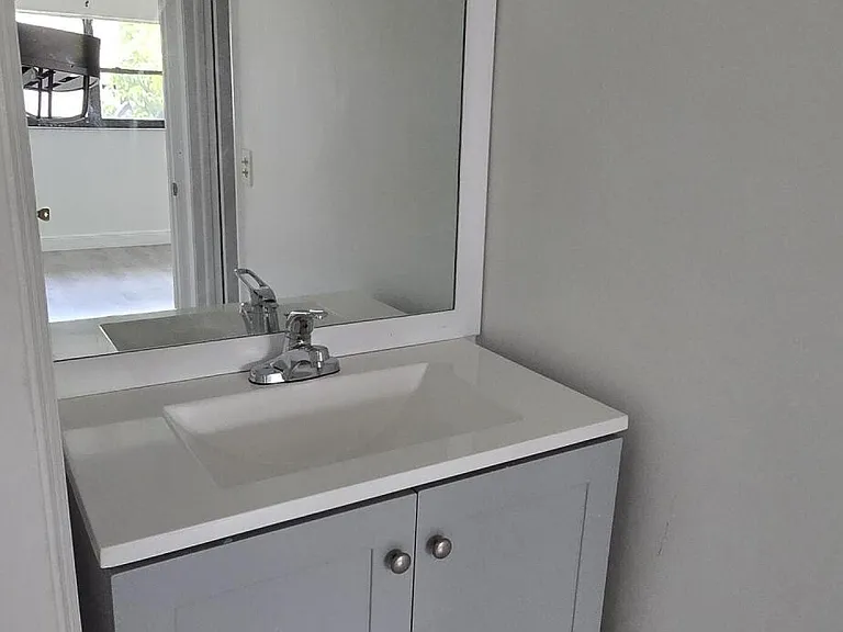 2306 NW 52nd Ave — Photo 7