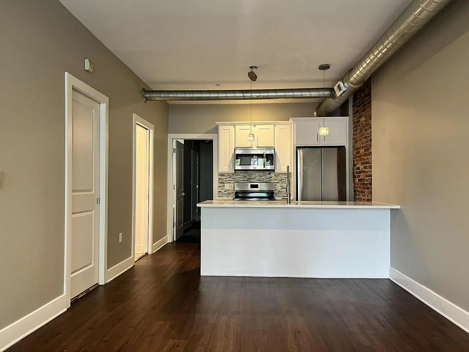 130 Locust - 8 — Photo 2