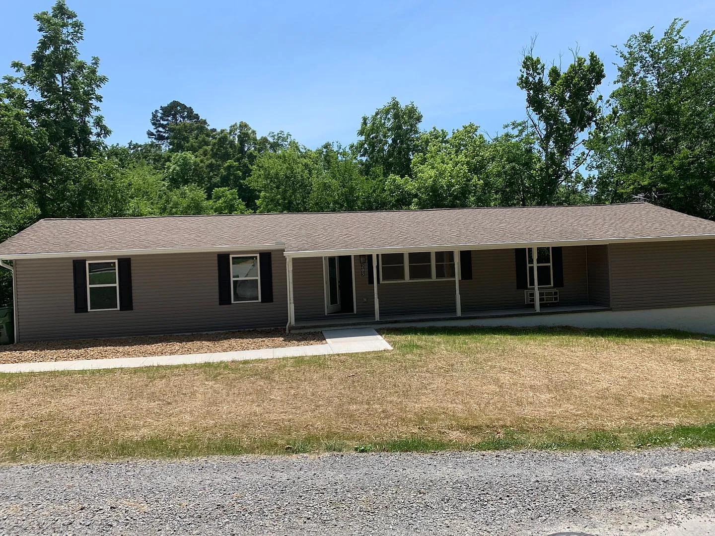 Available now -- 3 Bedroom 1.5 Bath DUPLEX in Maryville City — Photo 1