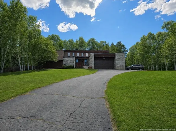 56 Jason Ave, Bathurst, NB E2A 4Y8