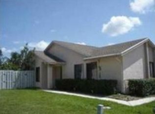9748 Saratoga Park Ct, Boca Raton, FL 33428