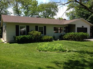 504 Cherry Cir, Glenview, IL