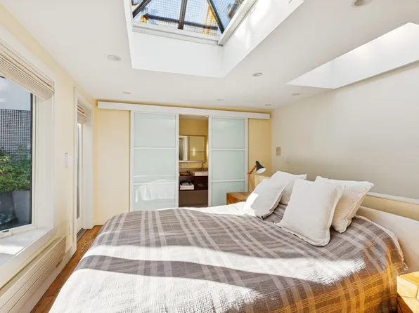 34 West 74th Street image 10 of 13